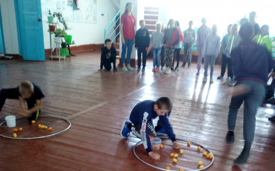 День молодых, веселых, озорных.